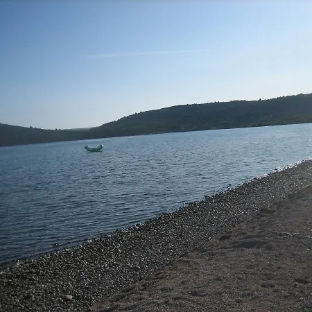 Spacious Family With Parking In The Shade And Barbecue House Lejlighed *