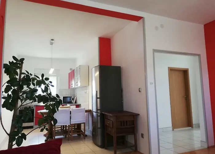 Spacious Family With Parking In The Shade And Barbecue House Appartamento