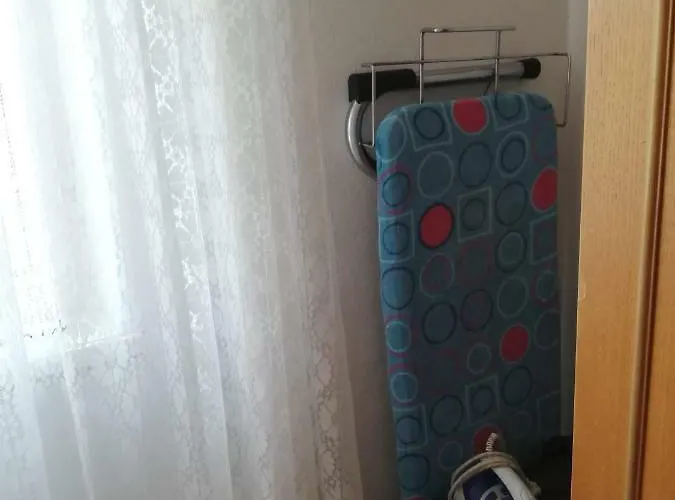 Spacious Family With Parking In The Shade And Barbecue House * Šibenik